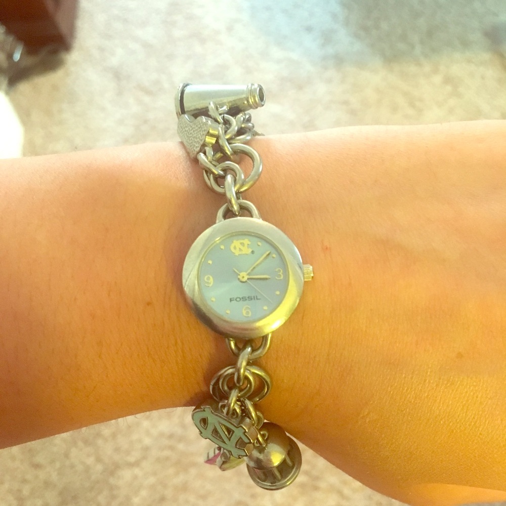 Women’s UNC Basketball Fossil Charm watch